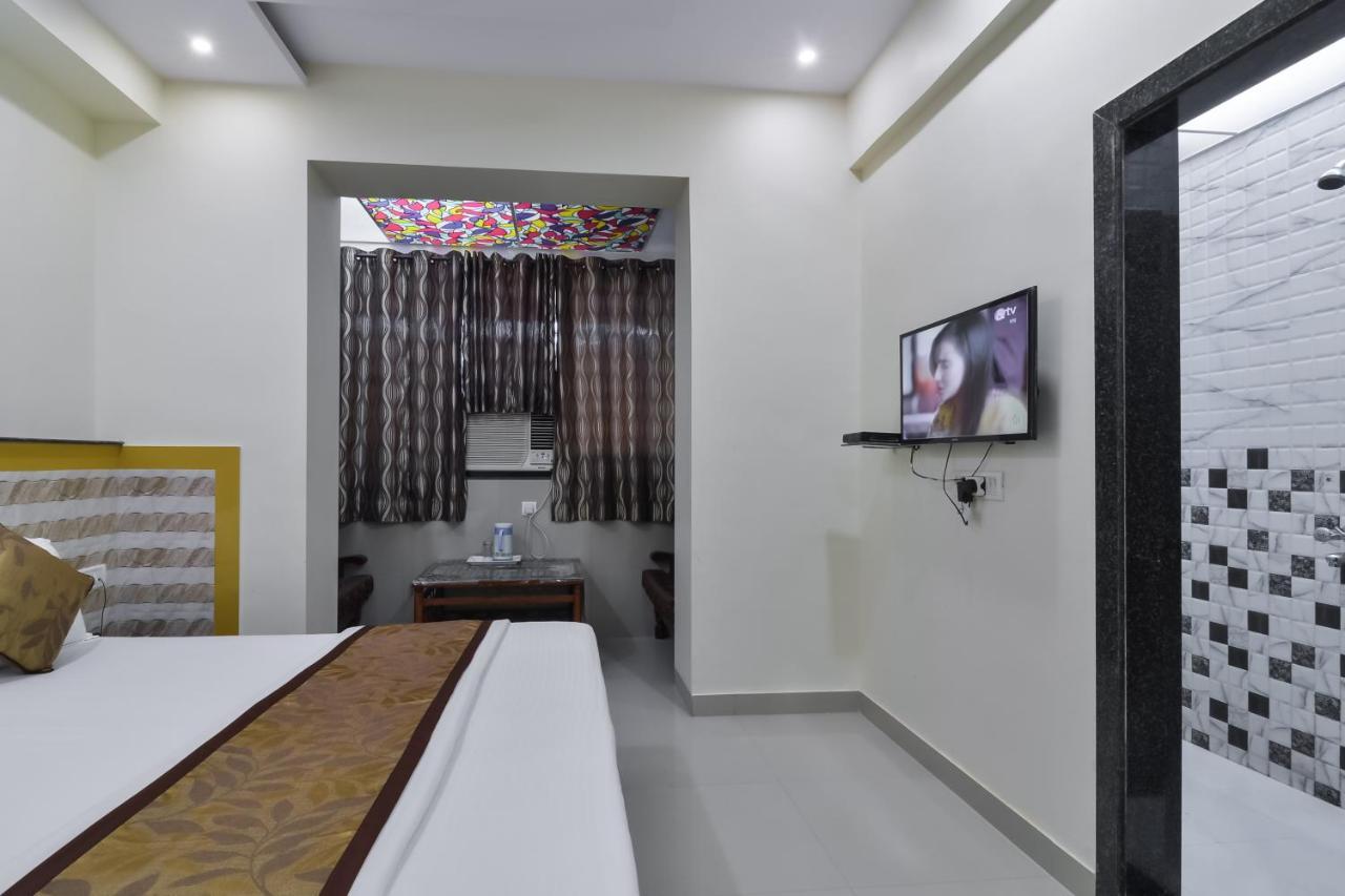 Hotel Aroma- Dadar Bombay Extérieur photo